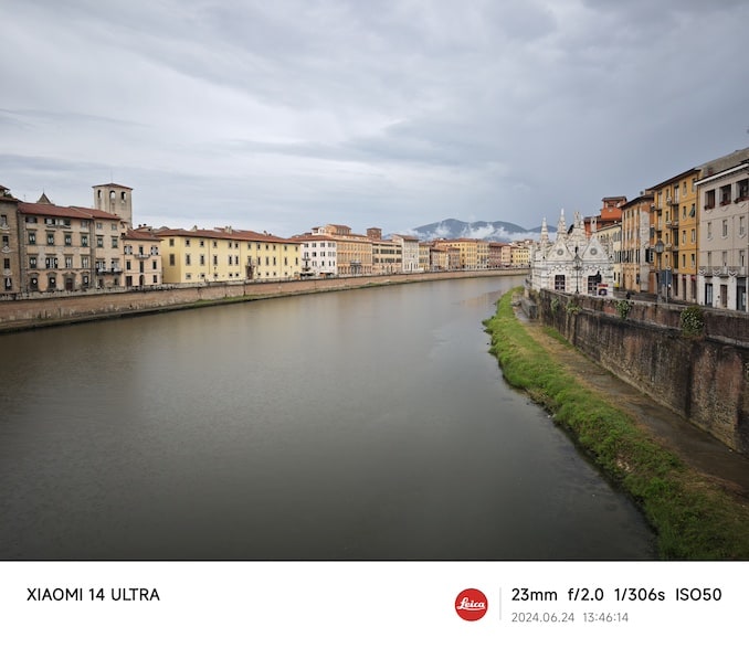 イタリアのピサ市の川