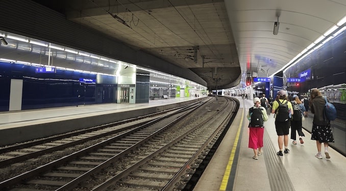 ウィーン国際空港の駅