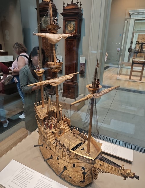 Ship Clock