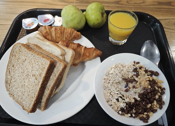 ロンドンのホステルの朝食