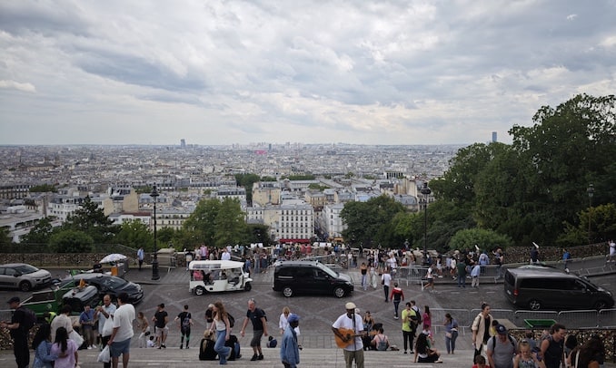 モンマルトルの丘からのパリの景色