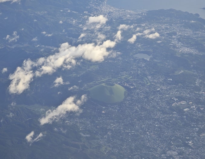 飛行機からの大室山