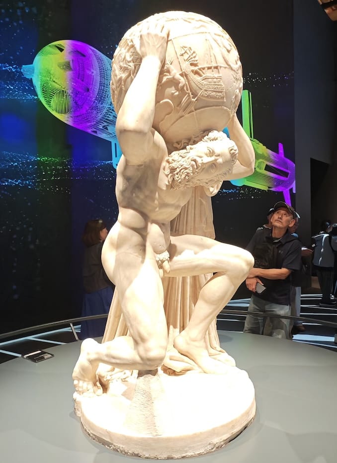 イタリア館のアトラス