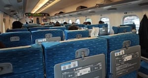 新幹線の指定席の混み具合
