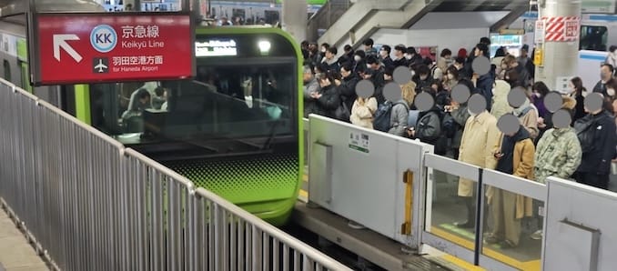 平日朝ラッシュ時の山手線の混雑具合