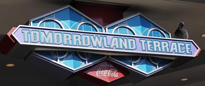 東京ディズニーランドのトゥモローネバーテラスの通信速度計測