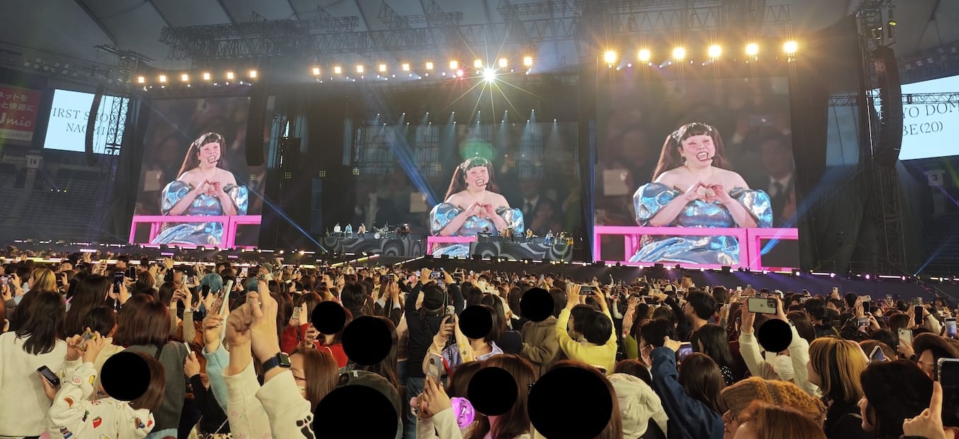 東京ドームのアリーナ席での通信速度計測