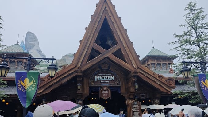 東京ディズニーシーのアナと雪の女王の通信速度計測